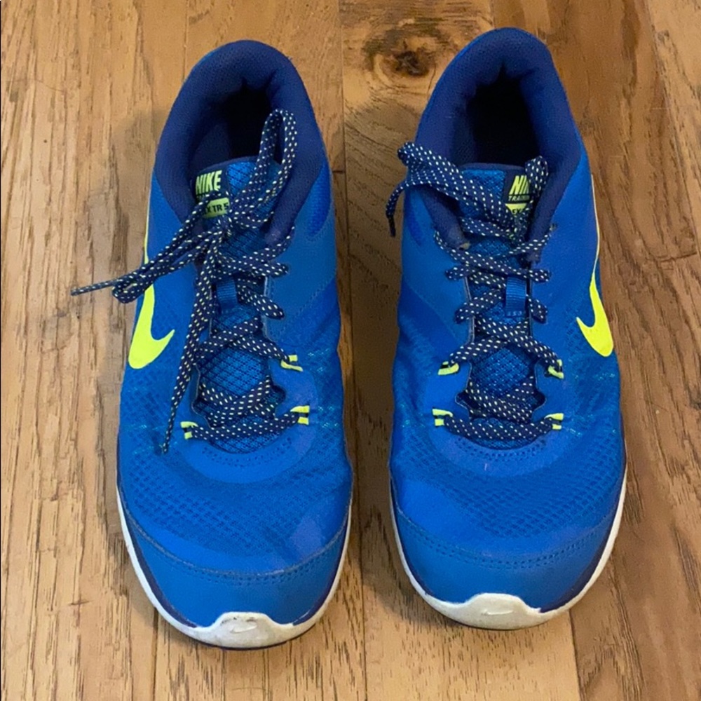 Nike women’s sneakers size 8.5